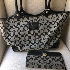 Black/Grey Coach Tote BONUS matching wallet